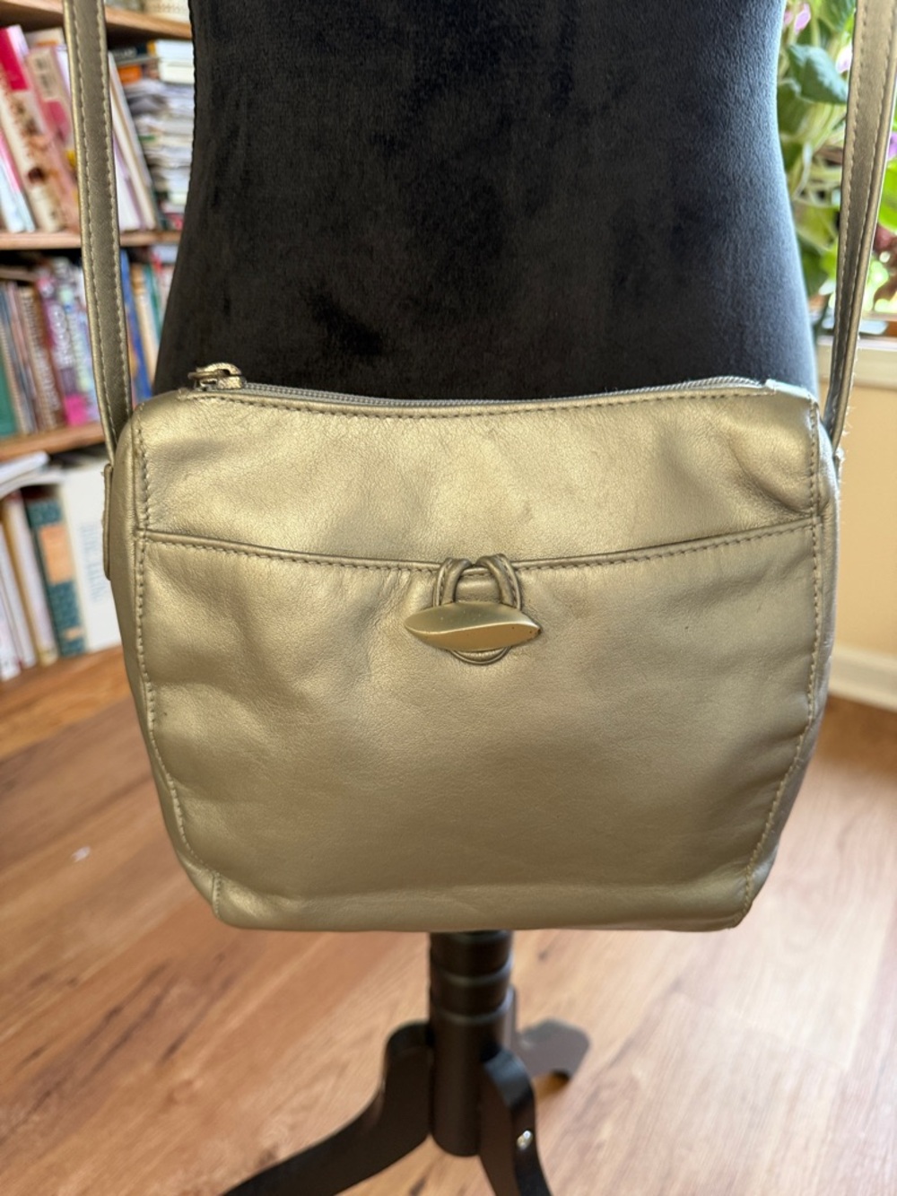 Liz Claiborne silver leather crossbody bag